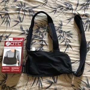Arm Sling with Box